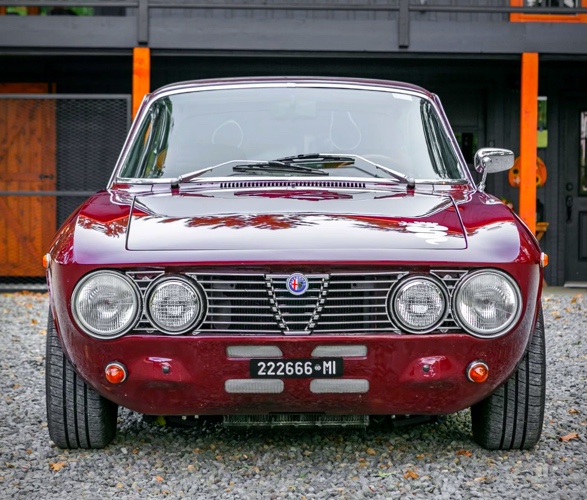 1974-alfa-romeo-gtv-2000-4.jpg | Image