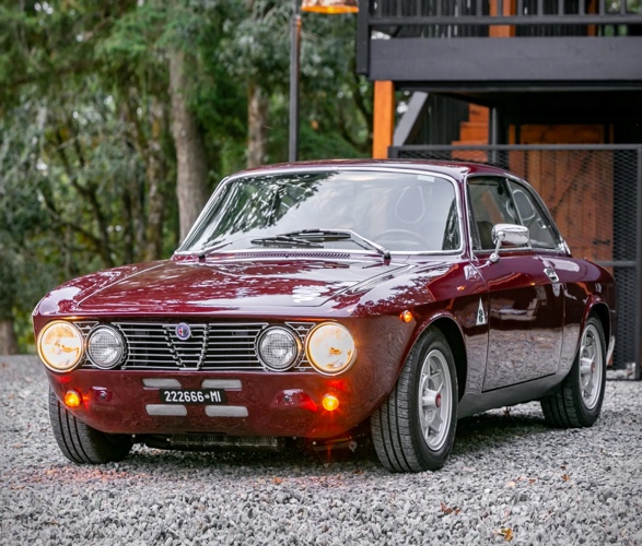 1974-alfa-romeo-gtv-2000-9.jpg