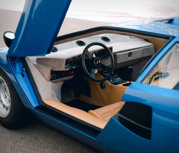 1975-lamborghini-countach-lp400-periscopio-12.jpg