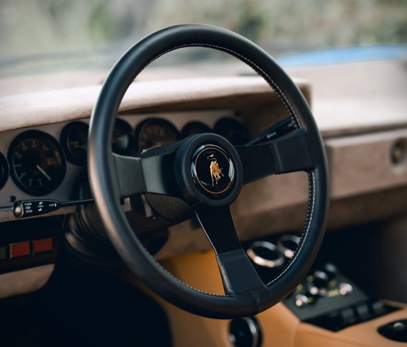 1975-lamborghini-countach-lp400-periscopio-14.jpg