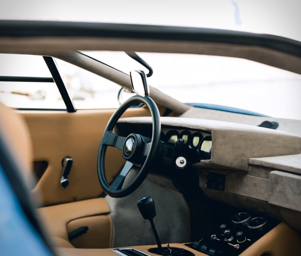 1975-lamborghini-countach-lp400-periscopio-15.jpg