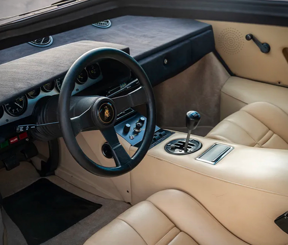 1976-lamborghini-countach-lp400-periscopio-7.jpeg
