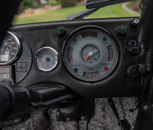 1976-mercedes-benz-unimog-11.jpg