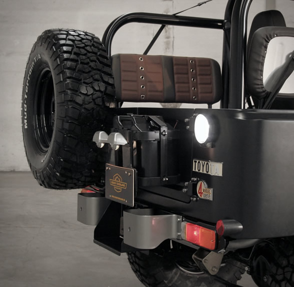 1985-toyota-land-cruiser-matte-black-8.jpg