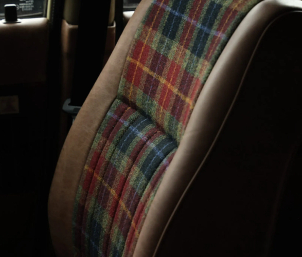 1986-toyota-land-cruiser-fj60-10.jpeg