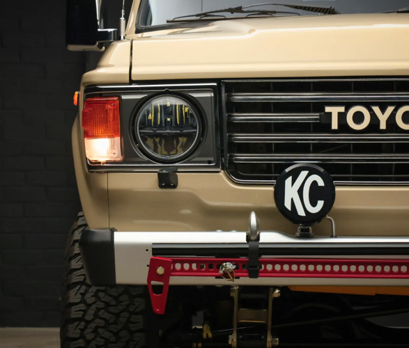 1986-toyota-land-cruiser-fj60-7.jpeg