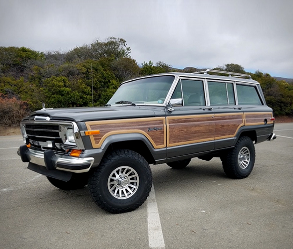 1989-jeep-grand-wagoneer-10.jpg