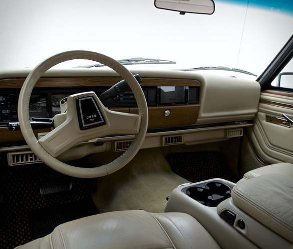 1989-jeep-grand-wagoneer-7.jpg