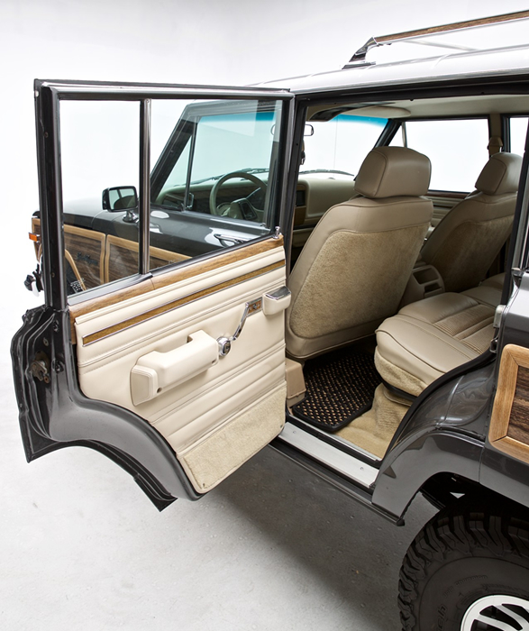 1989-jeep-grand-wagoneer-8.jpg