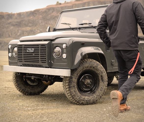 1990-defender-110-pickup-11.jpg