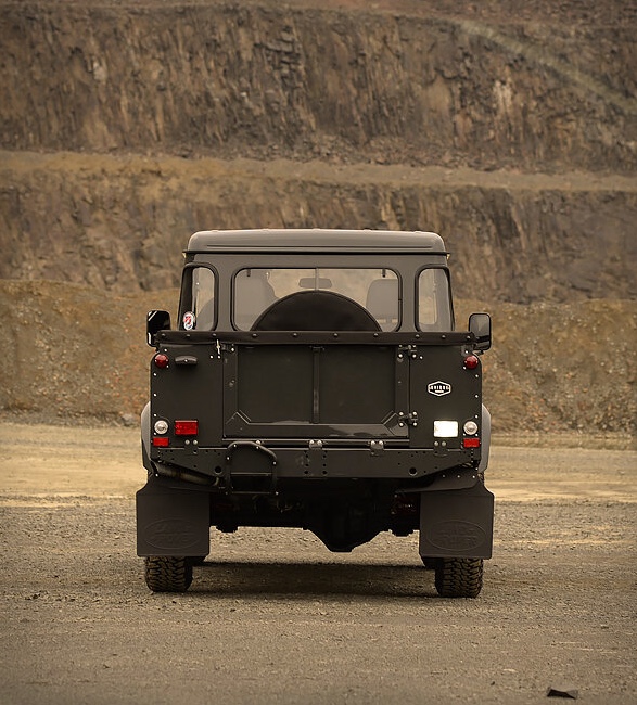 1990-defender-110-pickup-7.jpg