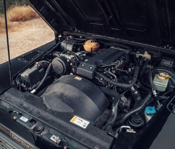1993-land-rover-defender-110-nas-11.jpg | Image