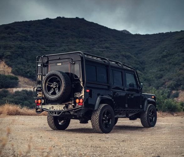 1993-land-rover-defender-110-nas-12.jpg | Image