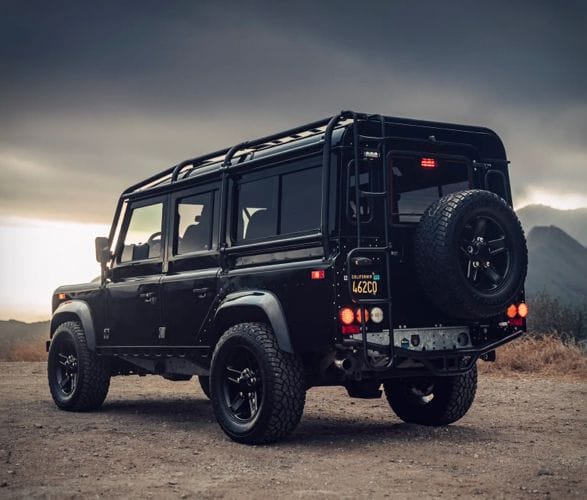 1993-land-rover-defender-110-nas-2.jpg | Image