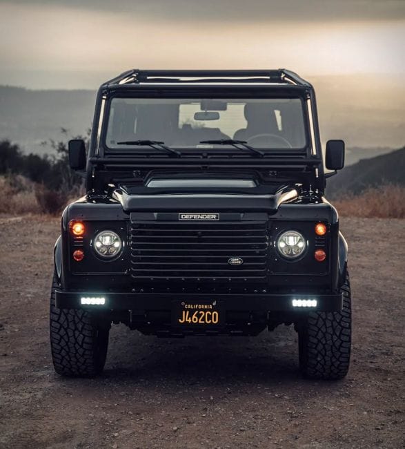 1993-land-rover-defender-110-nas-3.jpg | Image