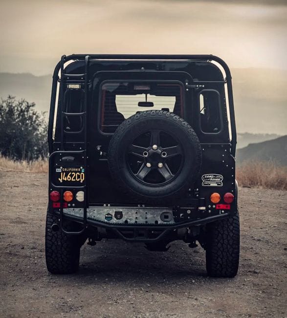 1993-land-rover-defender-110-nas-4.jpg | Image