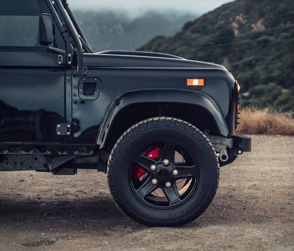1993-land-rover-defender-110-nas-6.jpg | Image