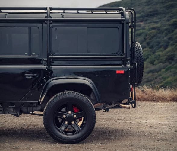 1993-land-rover-defender-110-nas-7.jpg | Image