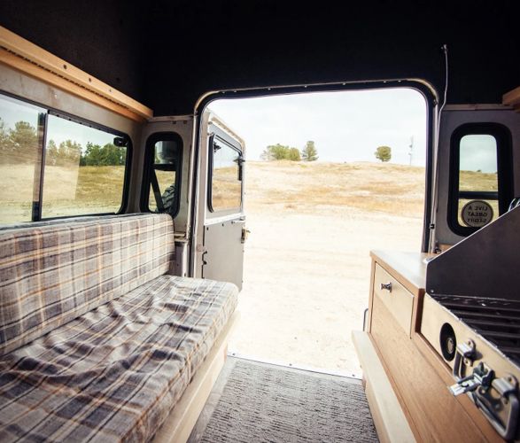 1993-land-rover-defender-camper-16.jpg | Image