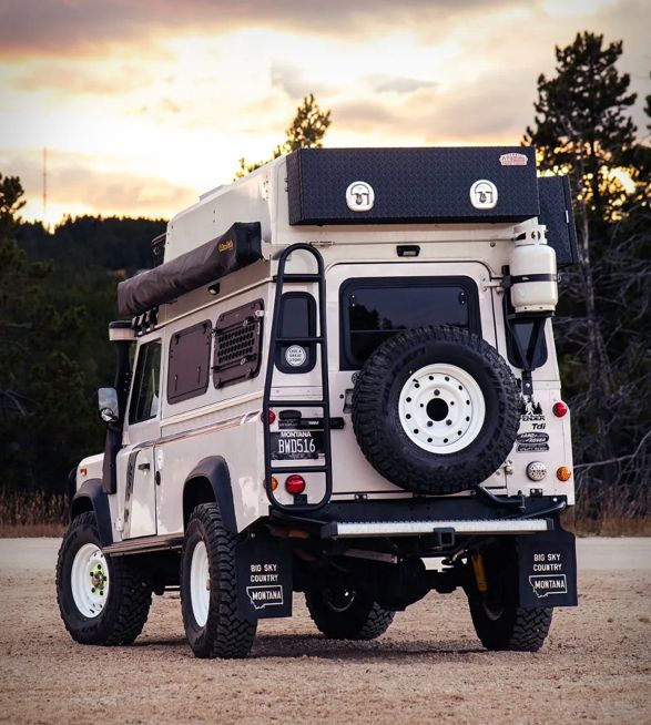 1993-land-rover-defender-camper-2.jpg | Image