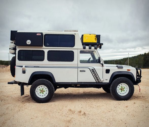 1993-land-rover-defender-camper-5.jpg | Image