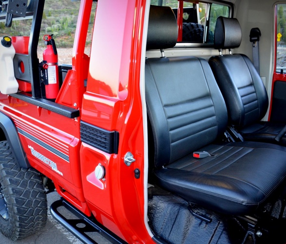 1993-toyota-land-cruiser-pickup-10.jpg