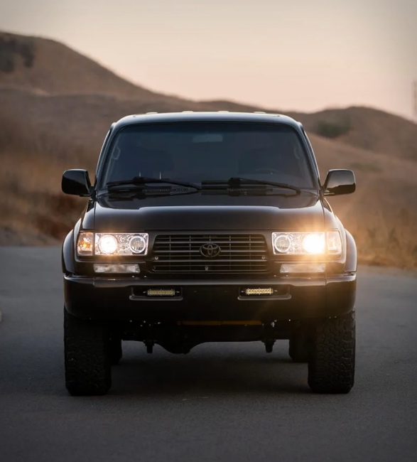 1995-toyota-land-cruiser-fzj80-6.jpg
