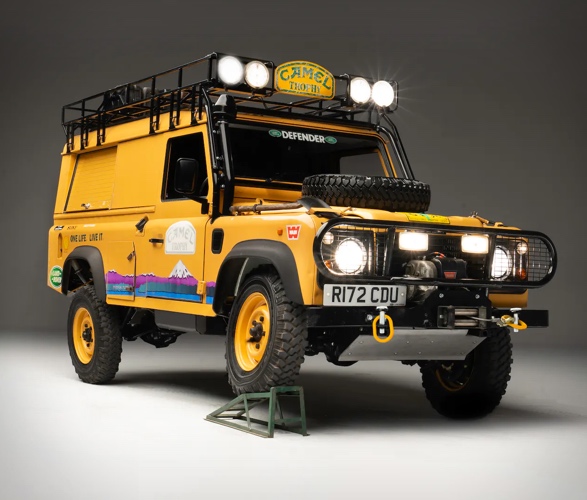 1998-land-rover-defender-110-camel-trophy-6.jpg