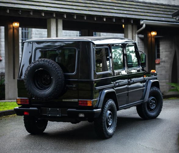 2000-all-black-mercedes-g-wagon-2.jpg | Image