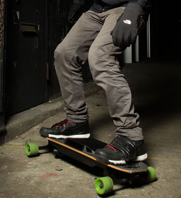 2017-leif-esnowboard-3.jpg | Image