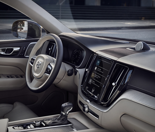 2017-volvo-xc60-6.jpg