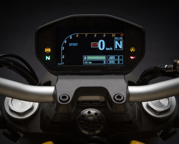 2018-ducati-monster-821-9.jpg