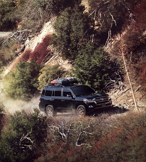 2020-land-cruiser-heritage-edition-11.jpg