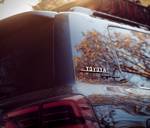 2020-land-cruiser-heritage-edition-6.jpg