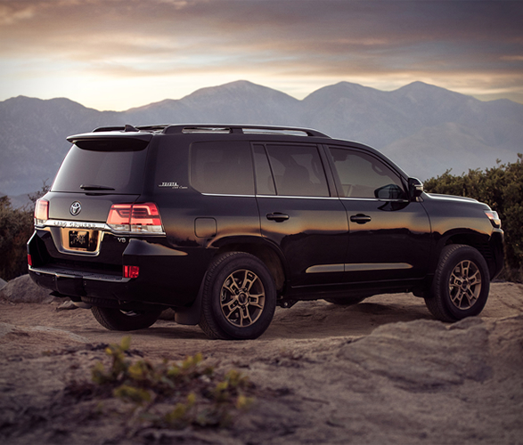 2020-land-cruiser-heritage-edition-9.jpg