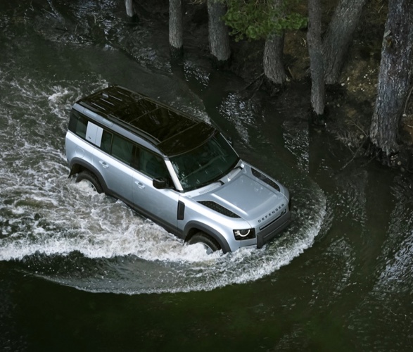 2020-land-rover-defender-13.jpg
