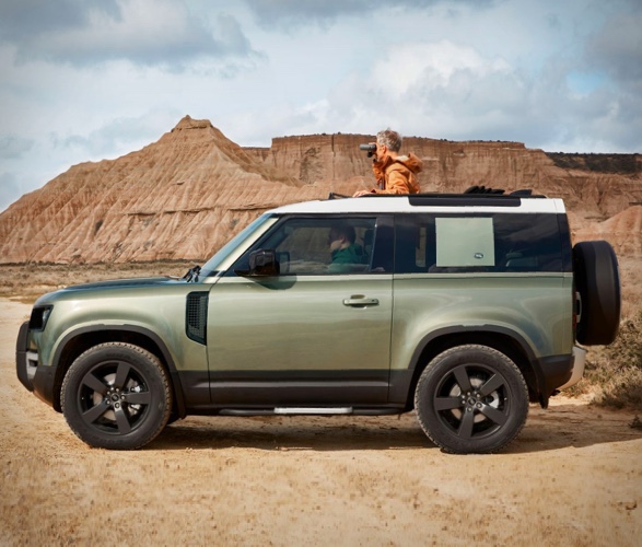 2020-land-rover-defender-20.jpg