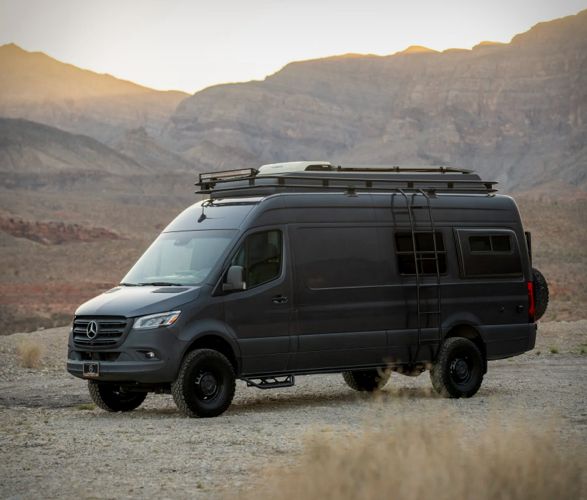 2022-sprinter-4x4-camper-2.jpg | Image