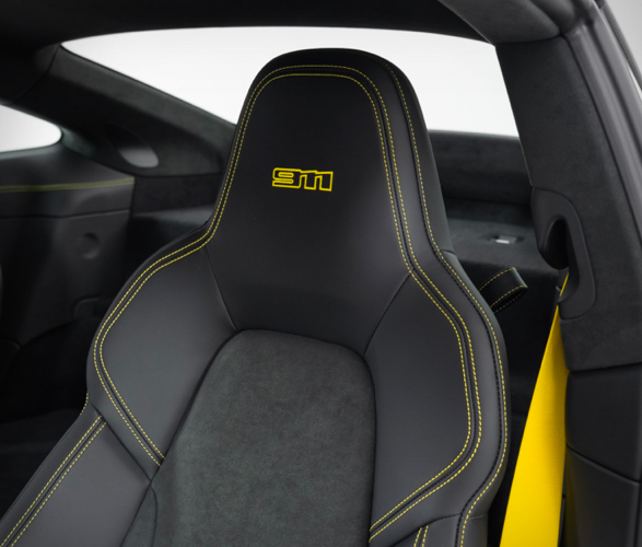 2023-porsche-911-dakar-8.jpeg