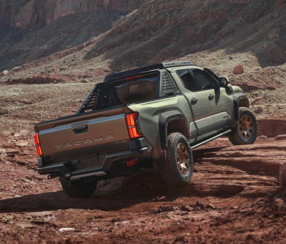 2024-toyota-tacoma-15.jpg