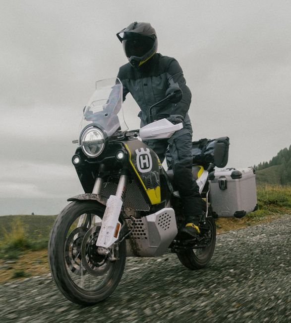 2025-husqvarna-norden-901-expedition-5.jpg