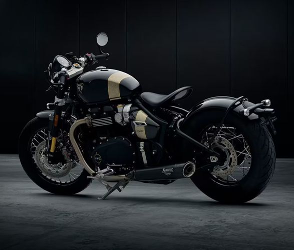 2025-triumph-bonneville-bobber-tfc-6.jpg
