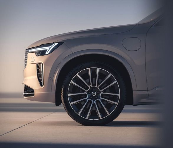2025-volvo-xc90-13.jpg
