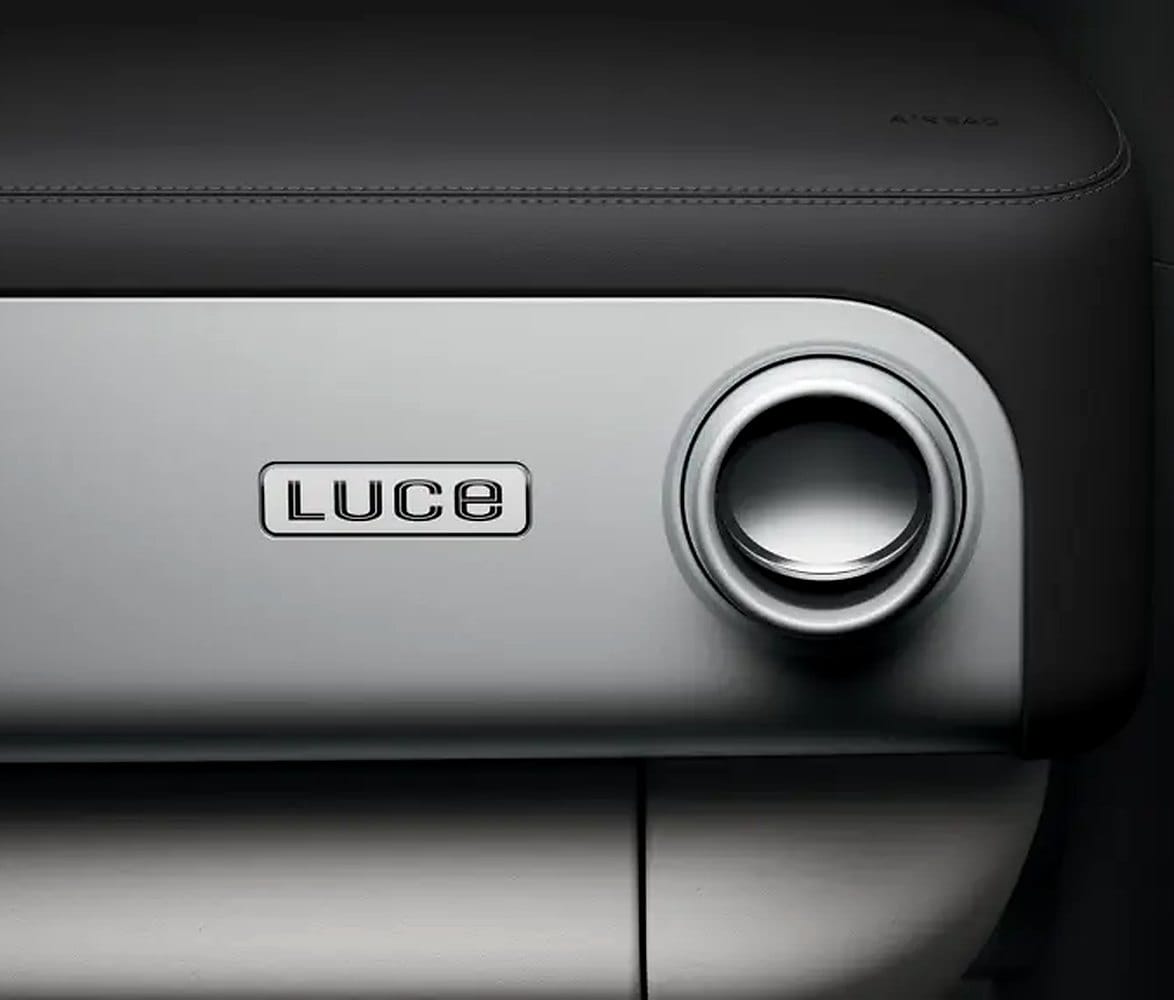 2026-ferrari-luce-tailor-made-13.jpg | Image