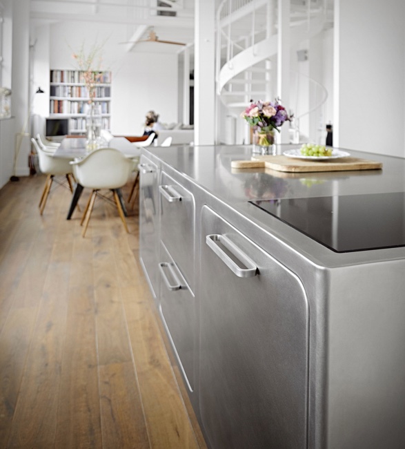 abimis-bespoke-stainless-steel-kitchens-10.jpg