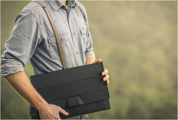 aecraft-peak-macbook-cover-5.jpg | Image