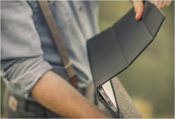 aecraft-peak-macbook-cover-6.jpg