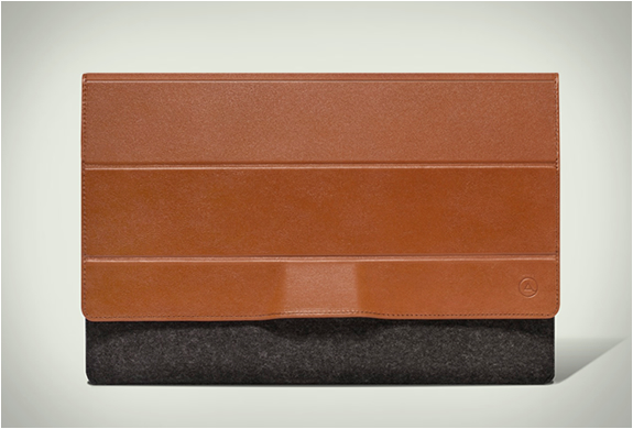aecraft-peak-macbook-cover-8.jpg