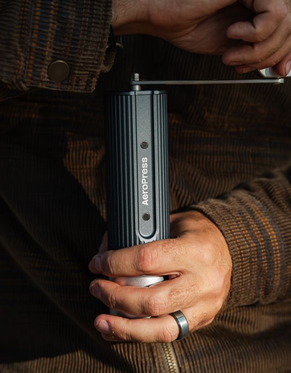 aeropress-manual-coffee-grinder-2.jpg | Image