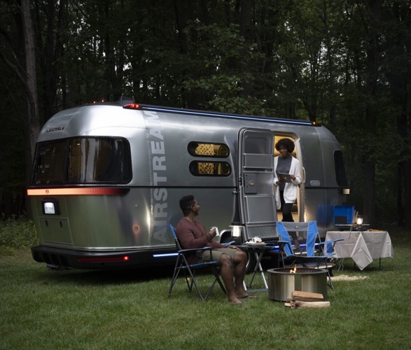 airstream-estream-trailer-3.jpg | Image